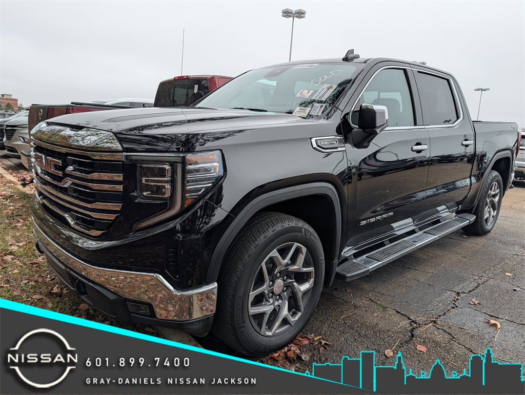 2023 GMC Sierra 1500 SLT's photo