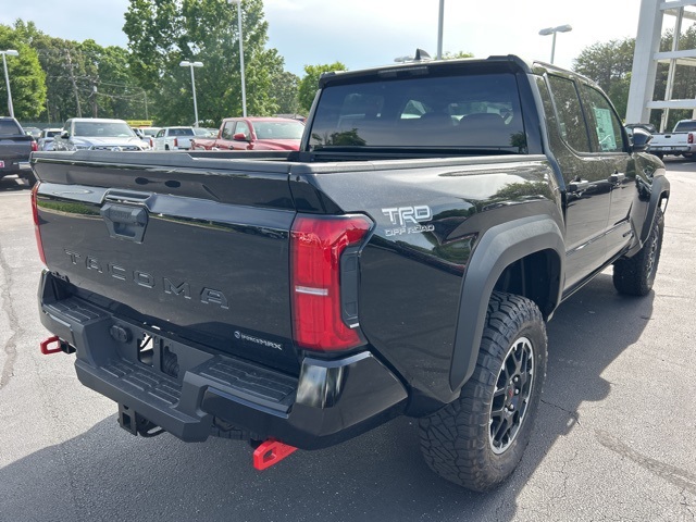 2025 Toyota Tacoma TRD Off-Road Double Cab photo 2