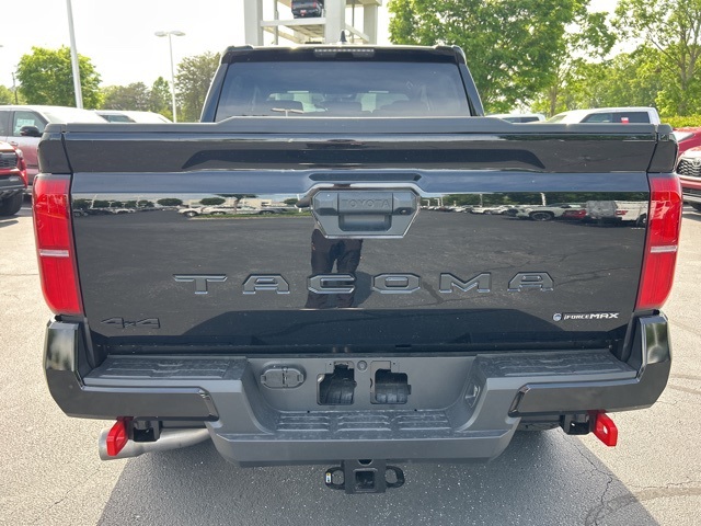 2025 Toyota Tacoma TRD Off-Road Double Cab photo 3