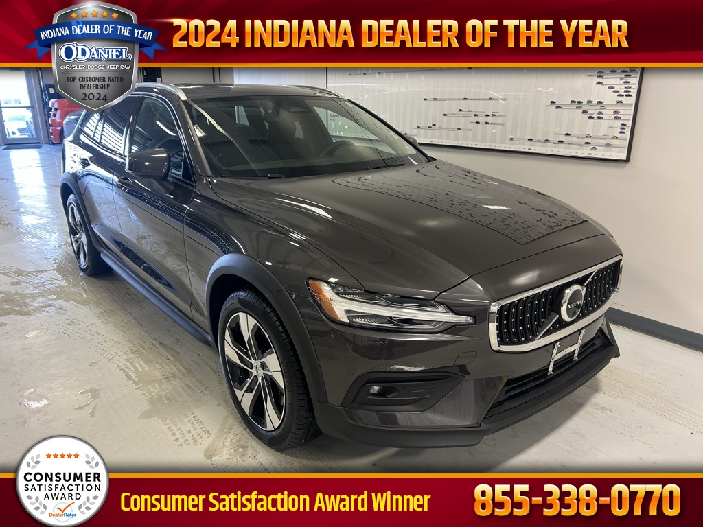 used 2023 Volvo V60 Cross Country car, priced at $37,979