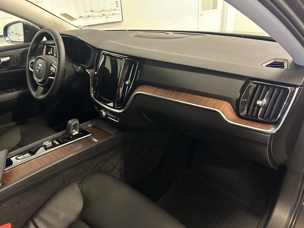 used 2023 Volvo V60 Cross Country car, priced at $37,979