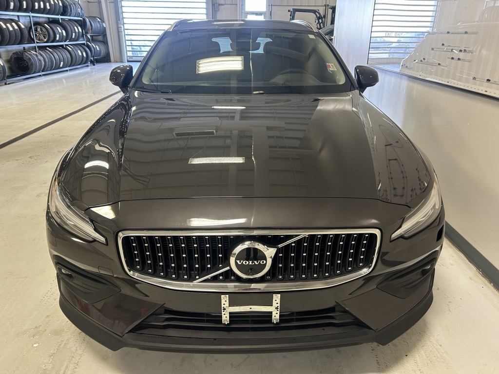 used 2023 Volvo V60 Cross Country car, priced at $37,979