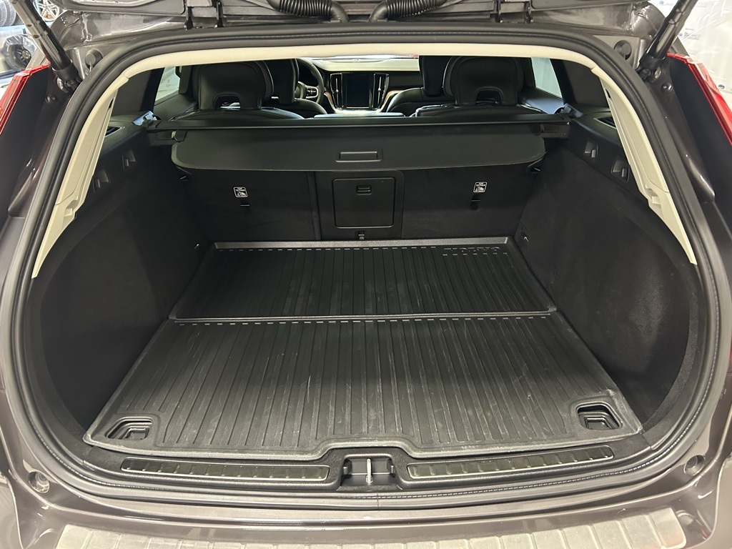 used 2023 Volvo V60 Cross Country car, priced at $37,979