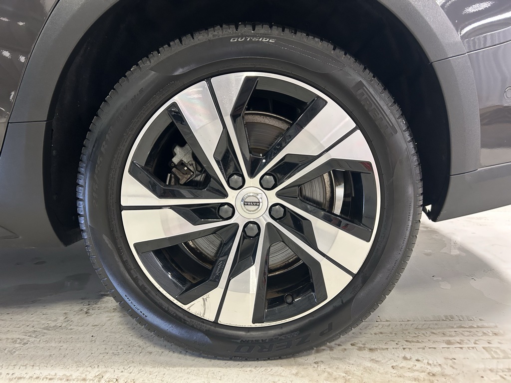 used 2023 Volvo V60 Cross Country car, priced at $37,979