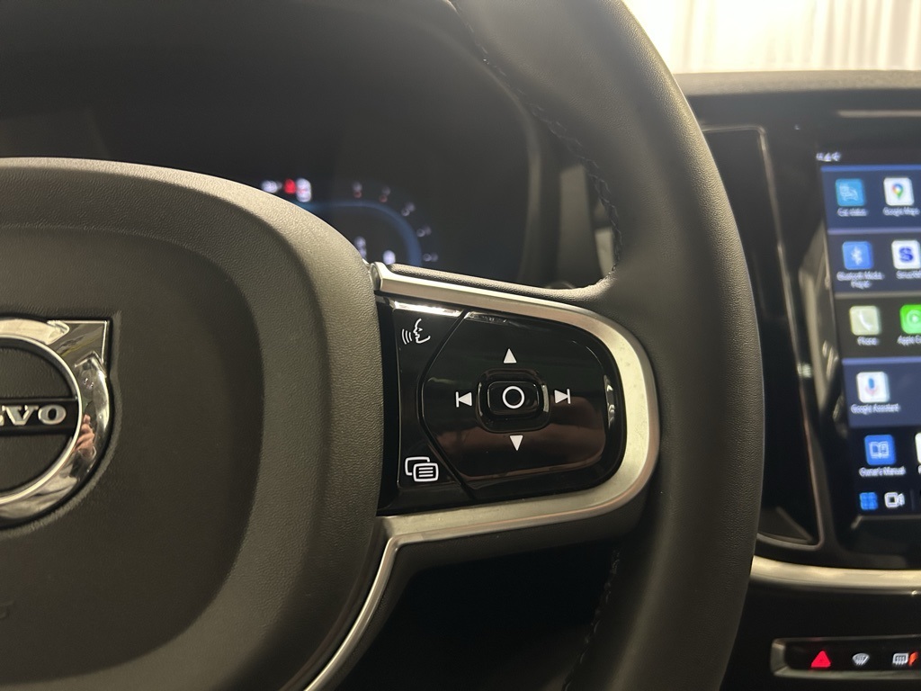 used 2023 Volvo V60 Cross Country car, priced at $37,979