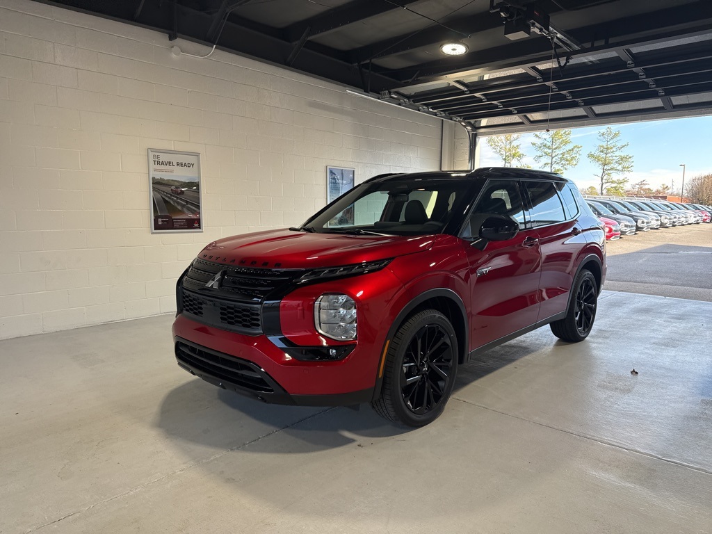 2025 Mitsubishi Outlander Plug-in Hybrid SEL Black Edition's photo
