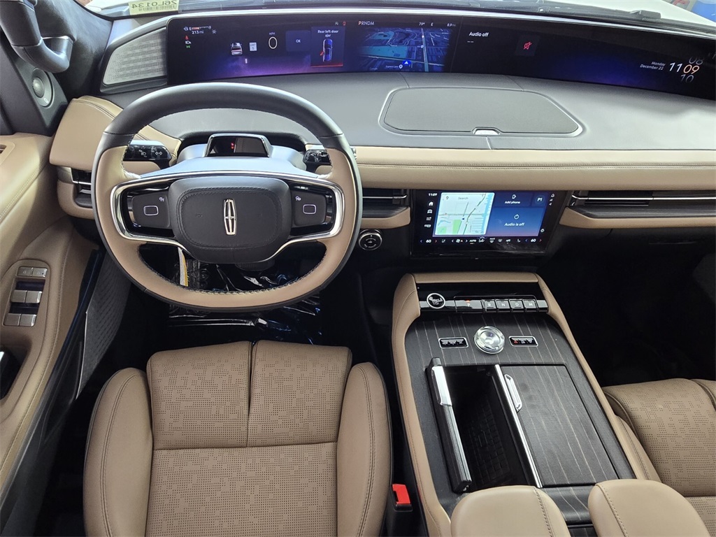 new 2026 Lincoln Navigator L car, priced at $127,535