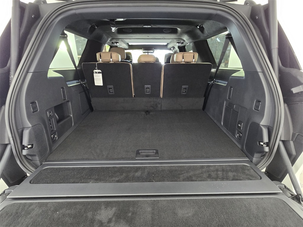 new 2026 Lincoln Navigator L car, priced at $127,535