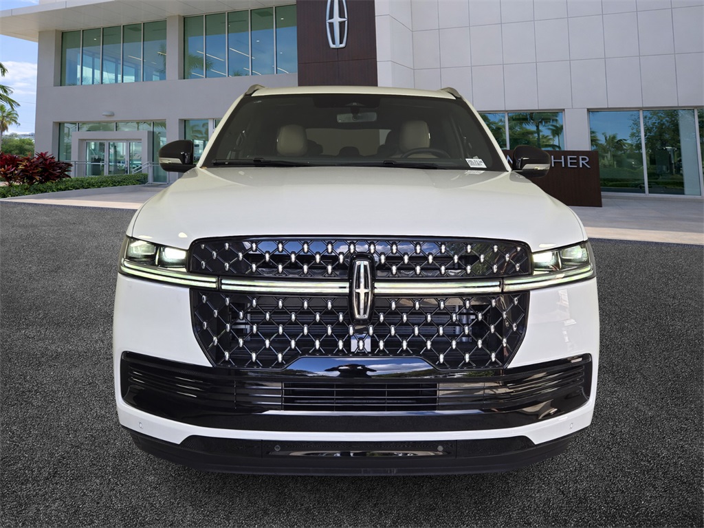 new 2026 Lincoln Navigator L car, priced at $127,535
