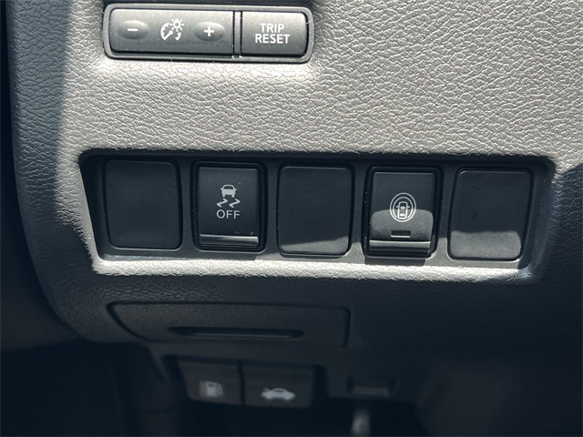 2023 Gun Metallic Nissan Murano SV FWD SUV
