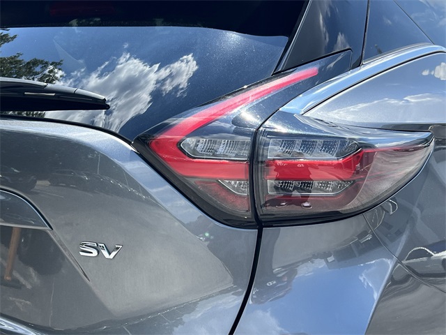 2023 Gun Metallic Nissan Murano SV FWD SUV