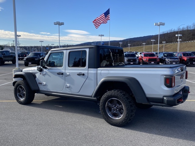 used 2022 Jeep Gladiator car, priced at $32,800