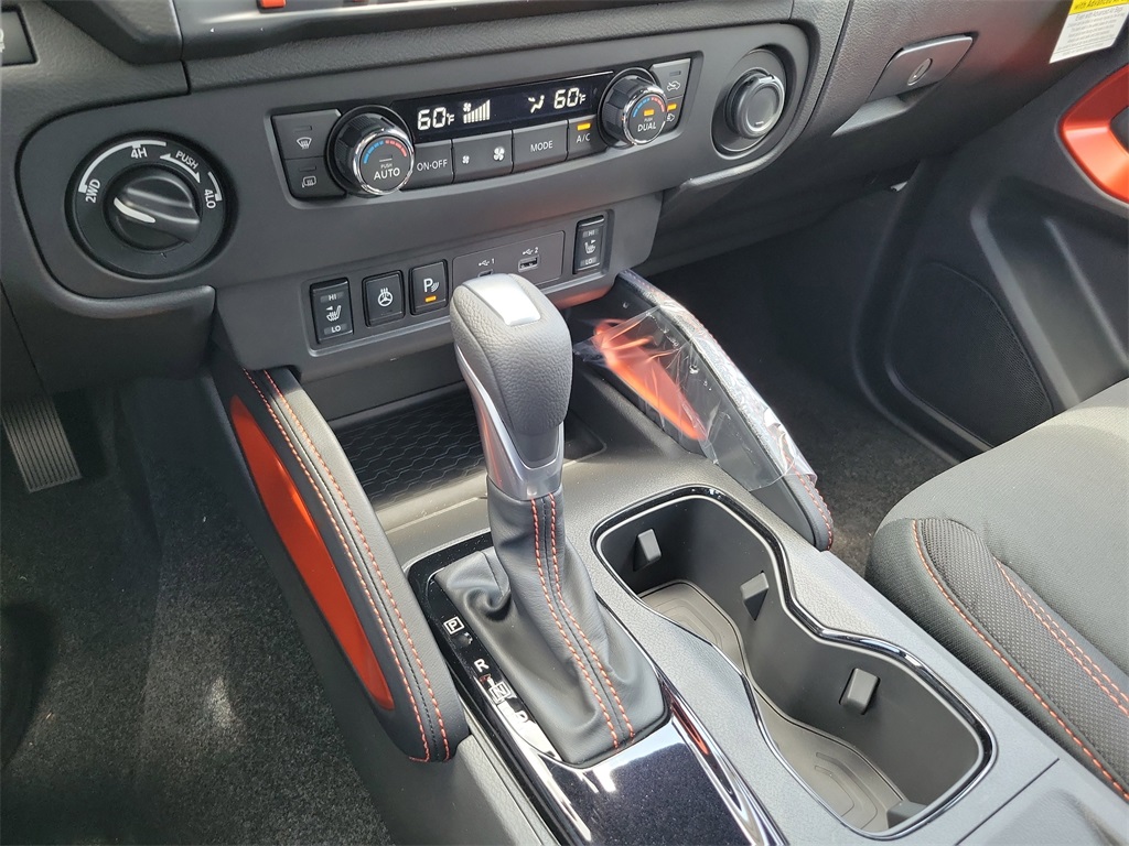 2025 Glacier White Nissan Frontier PRO-4X 4X4 Truck
