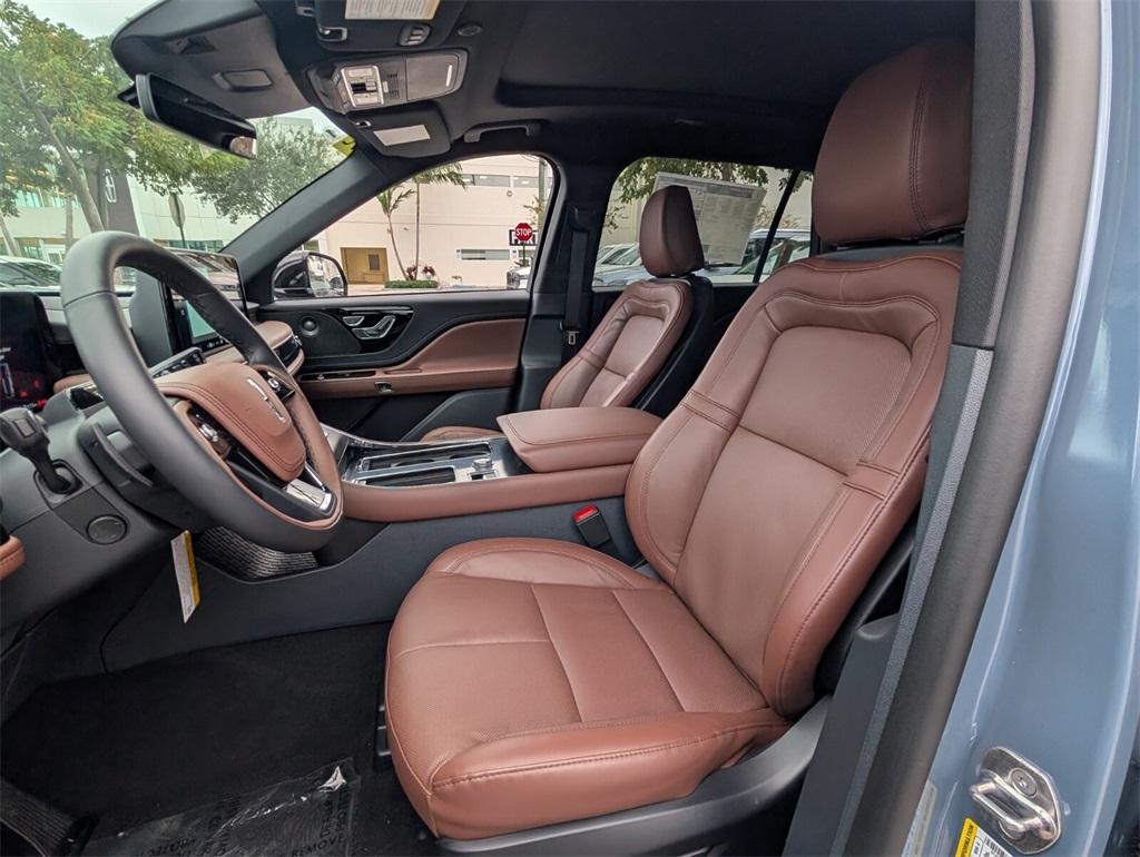 new 2026 Lincoln Aviator car, priced at $70,675