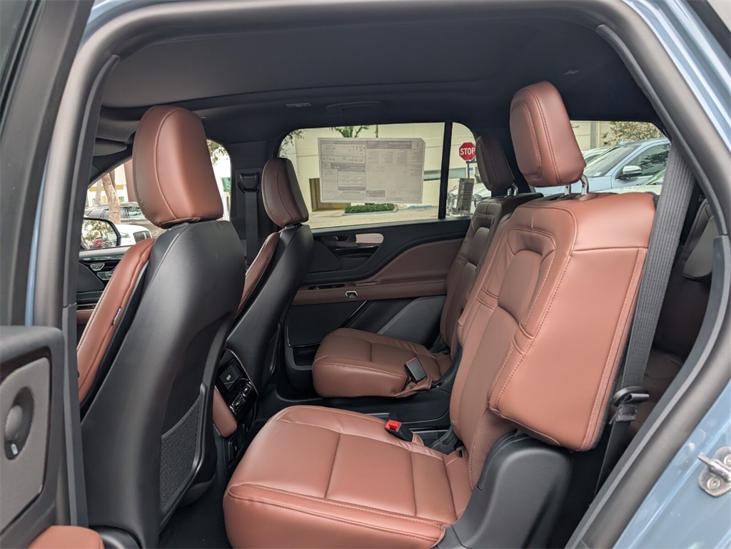 new 2026 Lincoln Aviator car, priced at $70,675