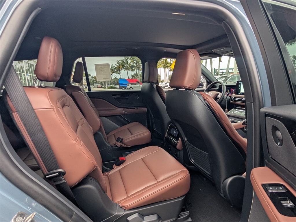 new 2026 Lincoln Aviator car, priced at $70,675