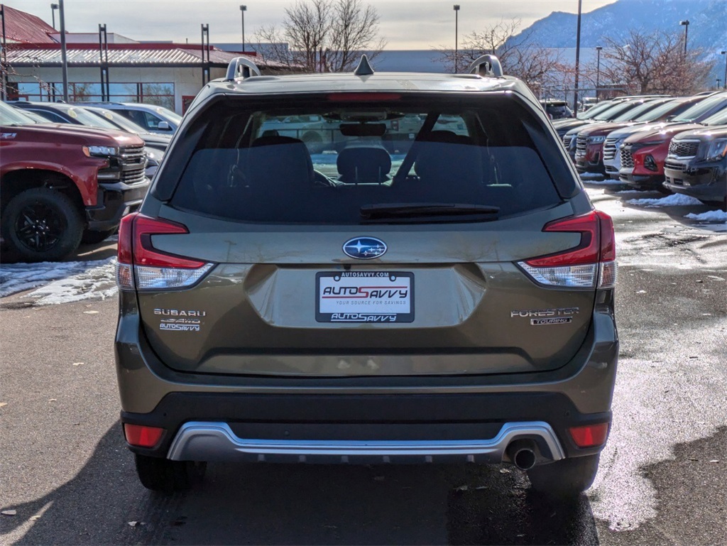 2022 Subaru Forester Touring photo 4
