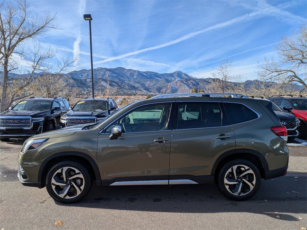 2022 Subaru Forester Touring photo 6