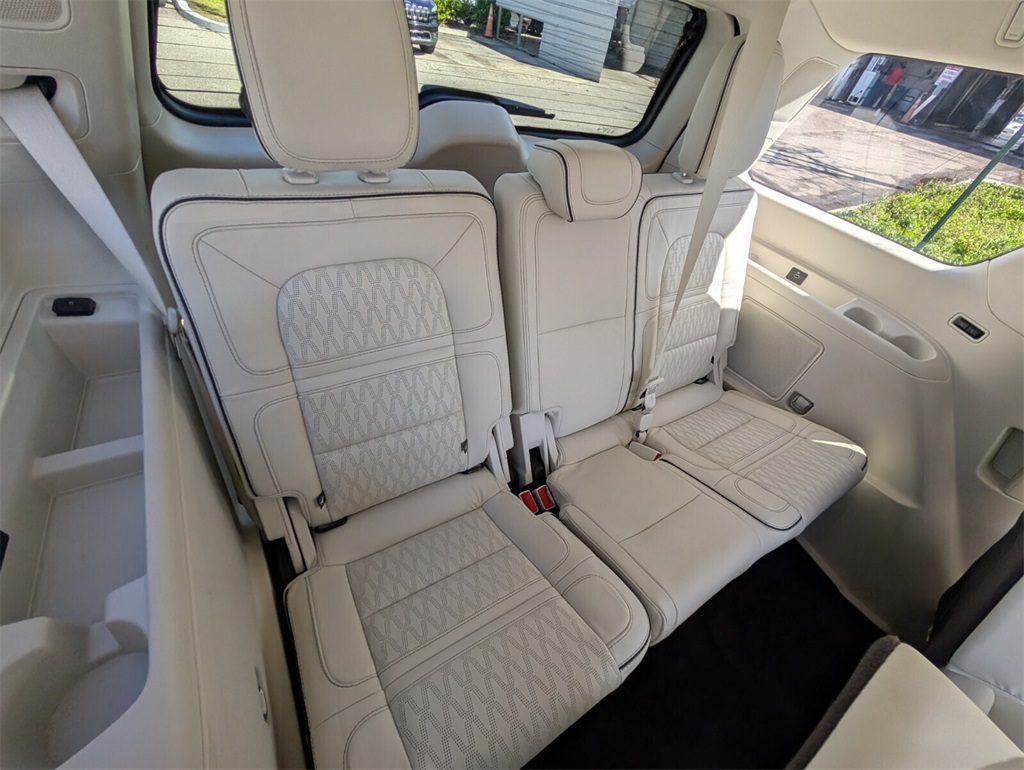 used 2020 Lincoln Navigator car, priced at $54,988