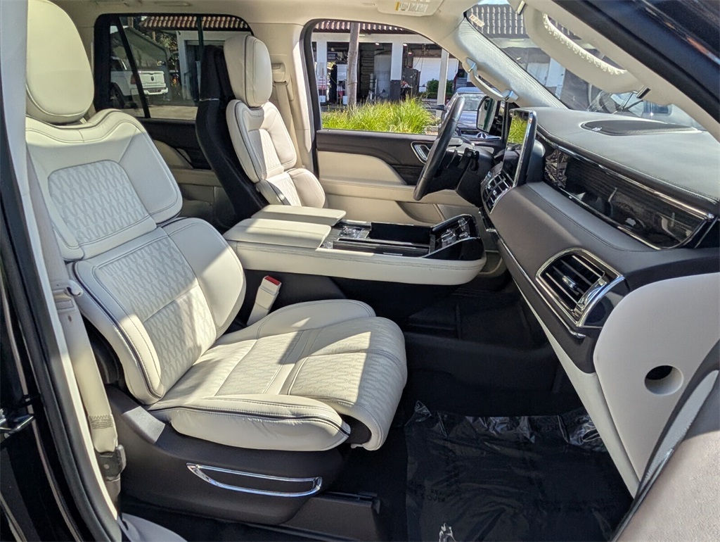 used 2020 Lincoln Navigator car, priced at $54,988