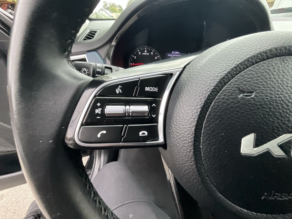 2023 Kia Seltos S photo 14