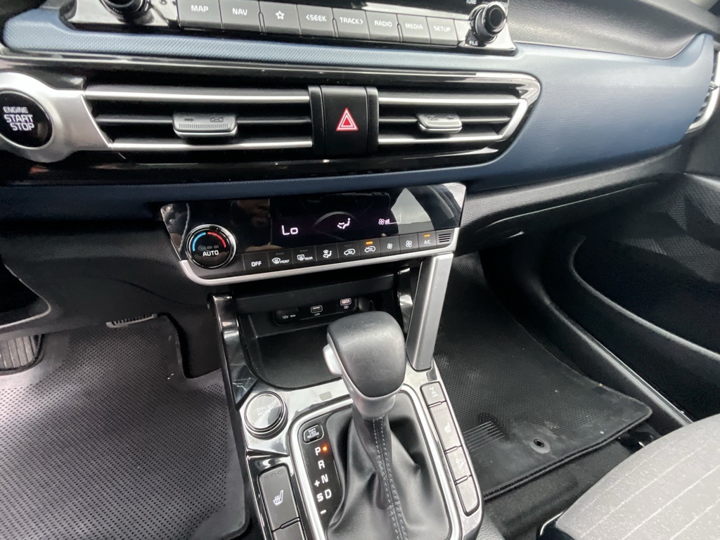 2023 Kia Seltos S photo 17