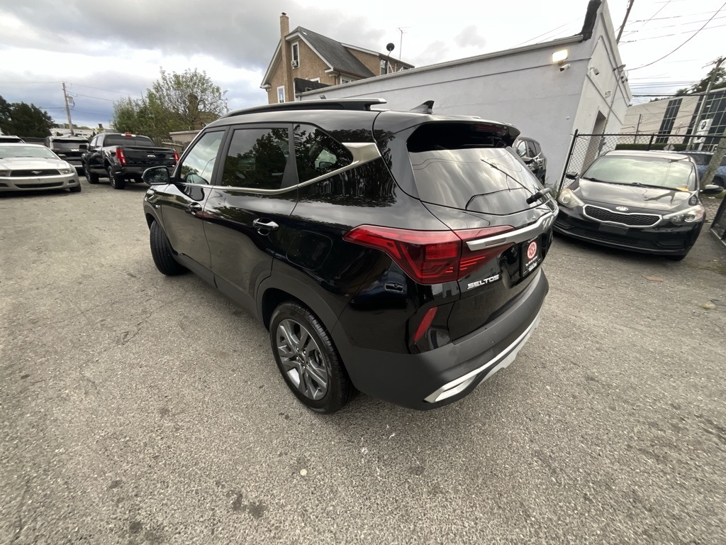 2023 Kia Seltos S photo 6