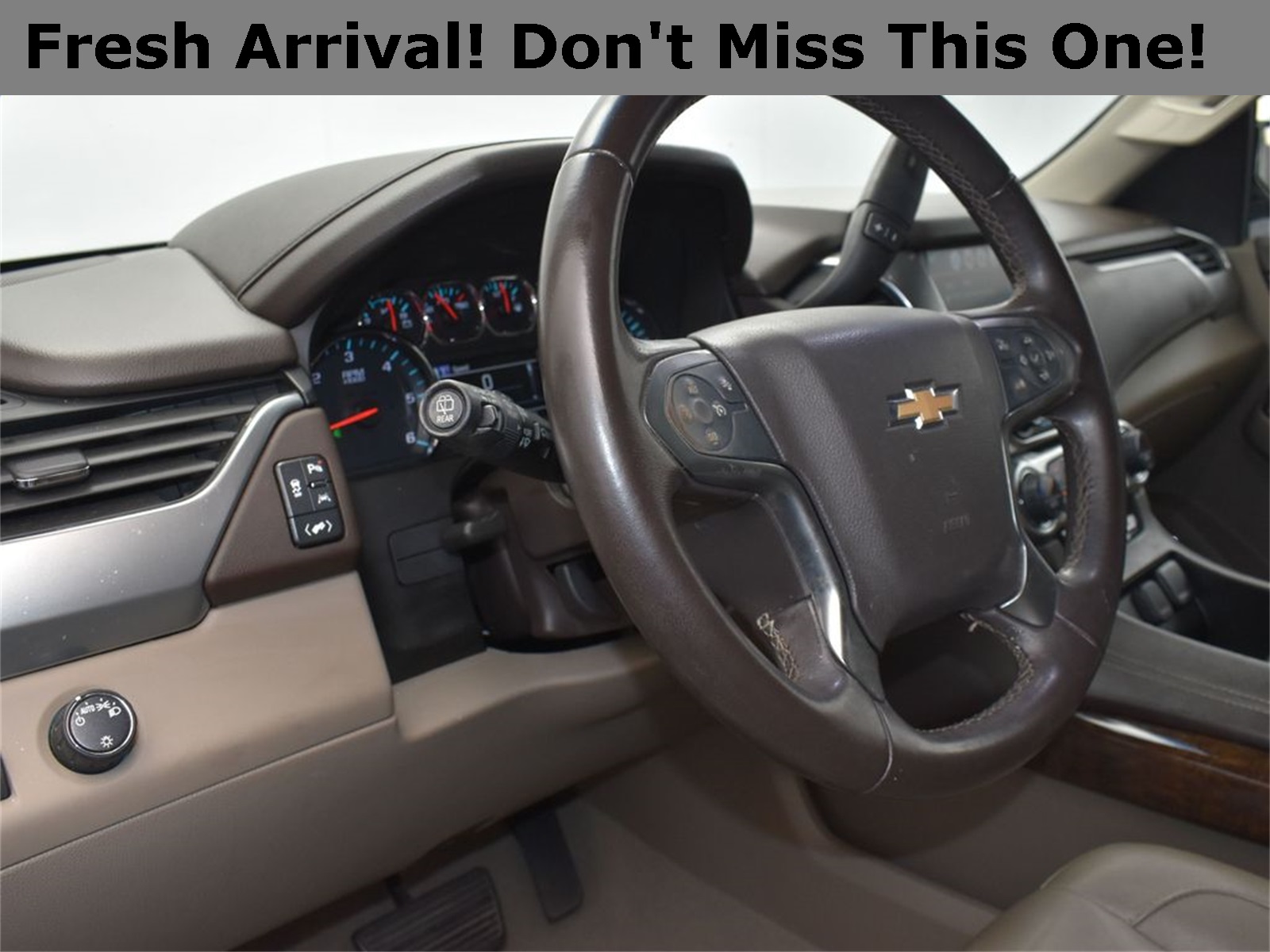 2019 Silver Ice Metallic Chevrolet Tahoe LT RWD SUV