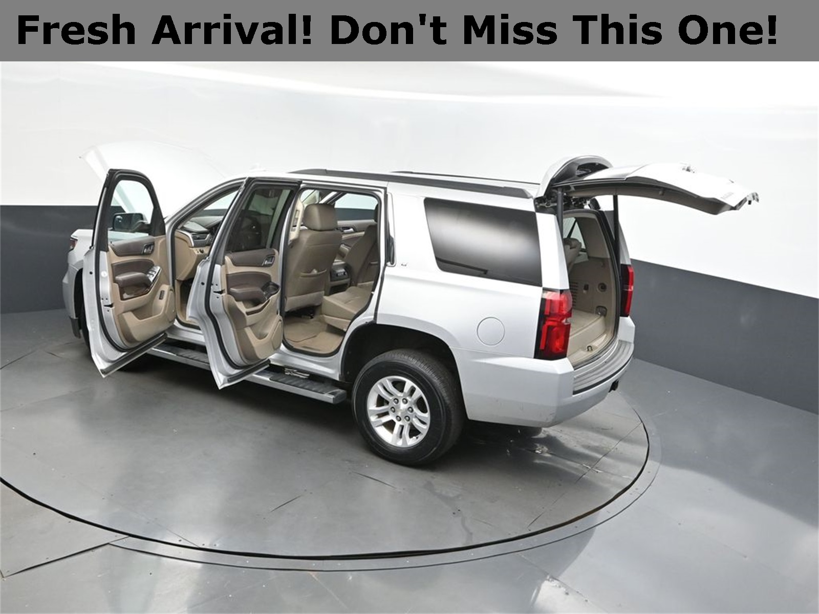 2019 Silver Ice Metallic Chevrolet Tahoe LT RWD SUV