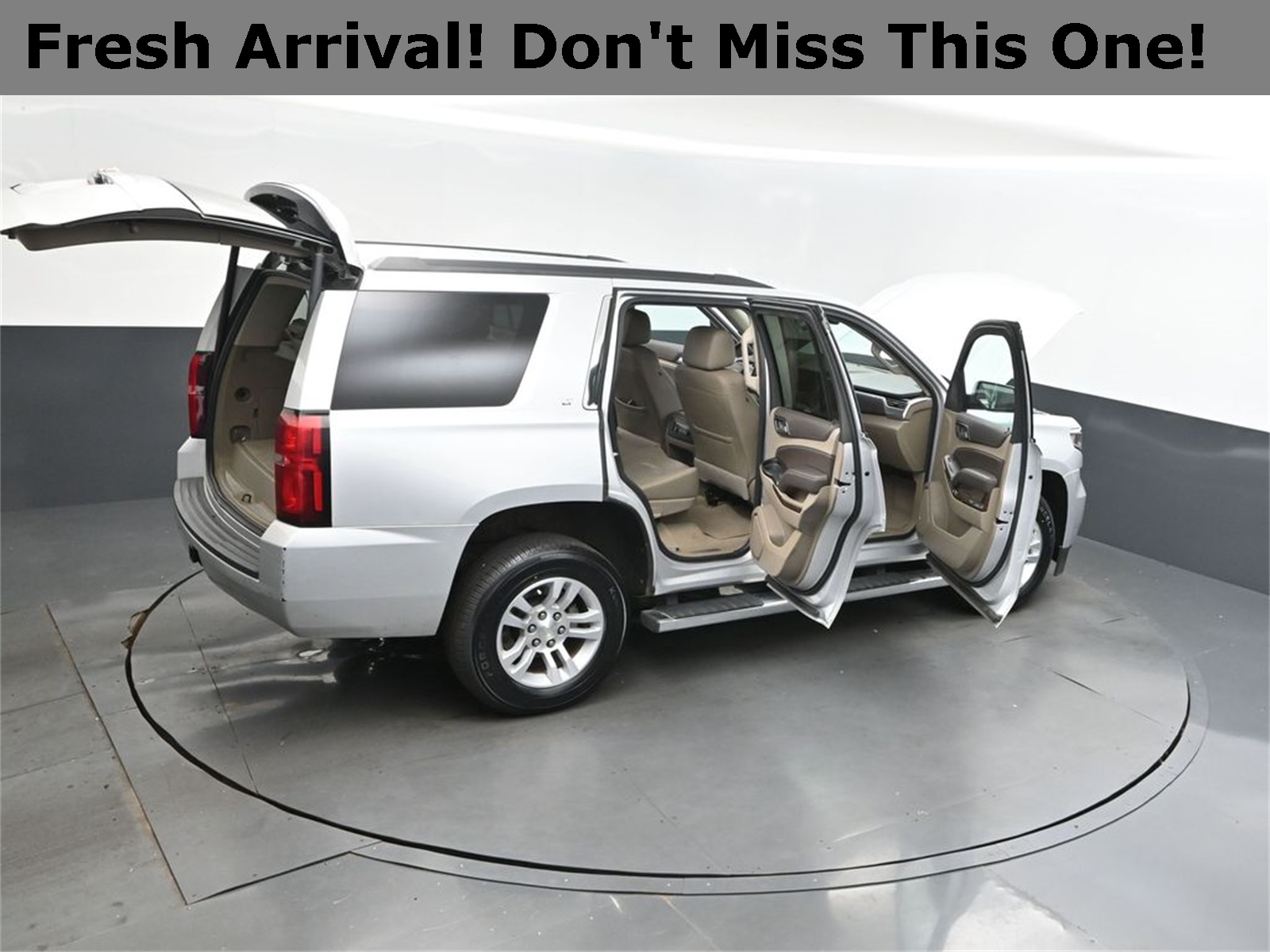 2019 Silver Ice Metallic Chevrolet Tahoe LT RWD SUV
