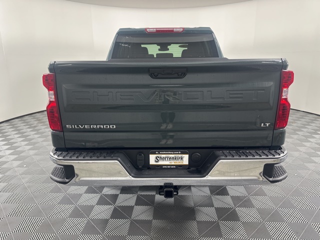 2026 Chevrolet Silverado 1500 LT photo 3