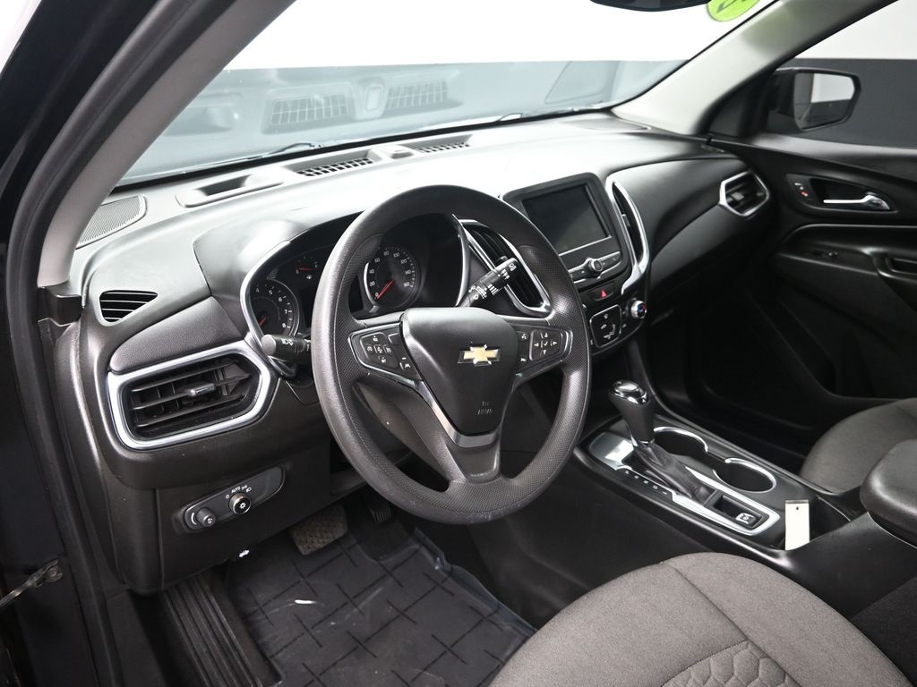 2020 Chevrolet Equinox LT photo 10
