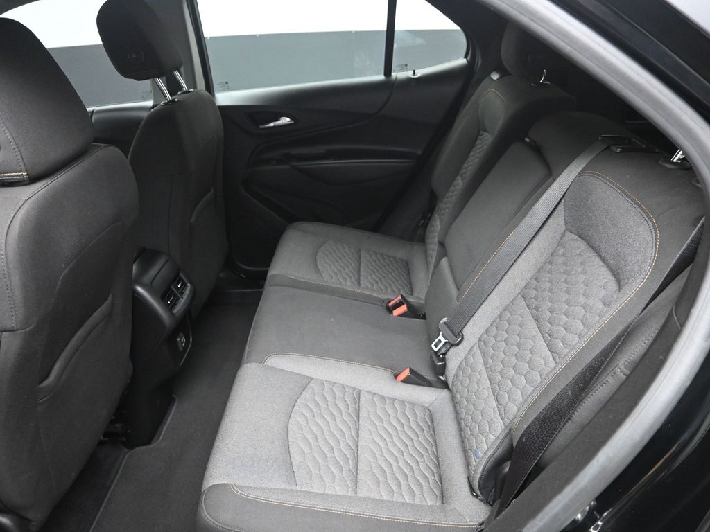 2020 Chevrolet Equinox LT photo 22