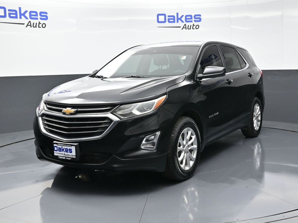 2020 Chevrolet Equinox LT photo 2