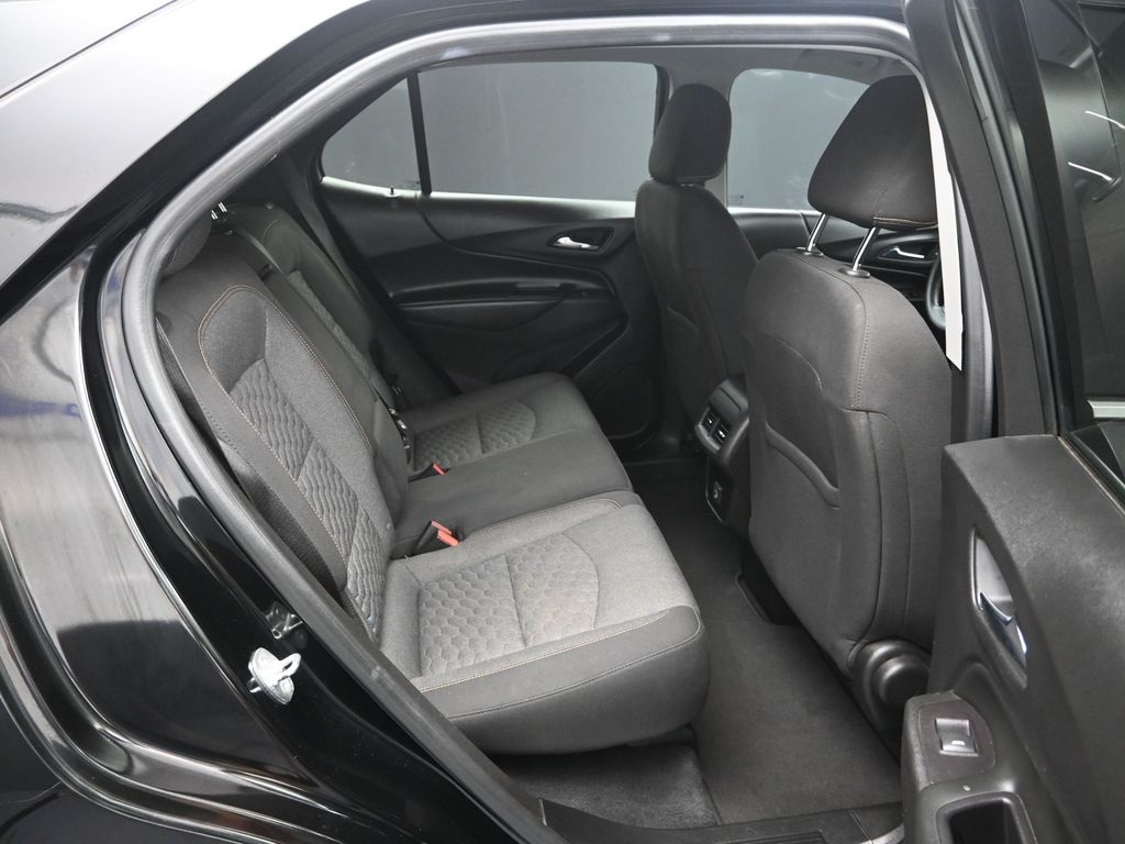 2020 Chevrolet Equinox LT photo 28