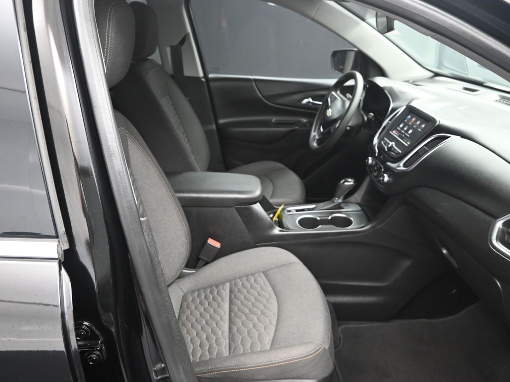 2020 Chevrolet Equinox LT photo 30