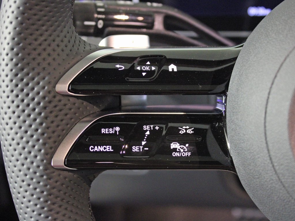 used 2025 Mercedes-Benz GLC car, priced at $59,994