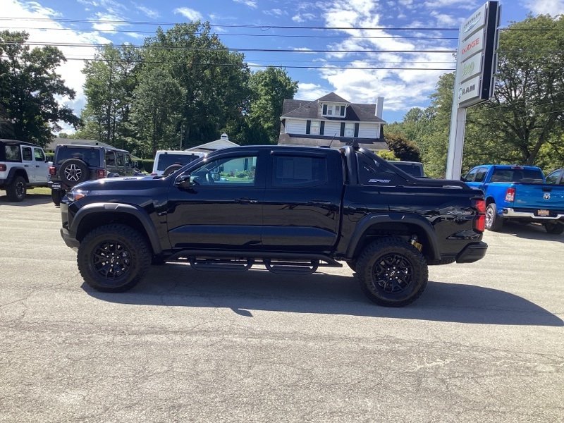 2025 Chevrolet Colorado ZR2 photo 4