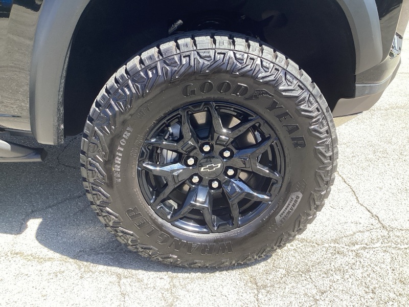 2025 Chevrolet Colorado ZR2 photo 9