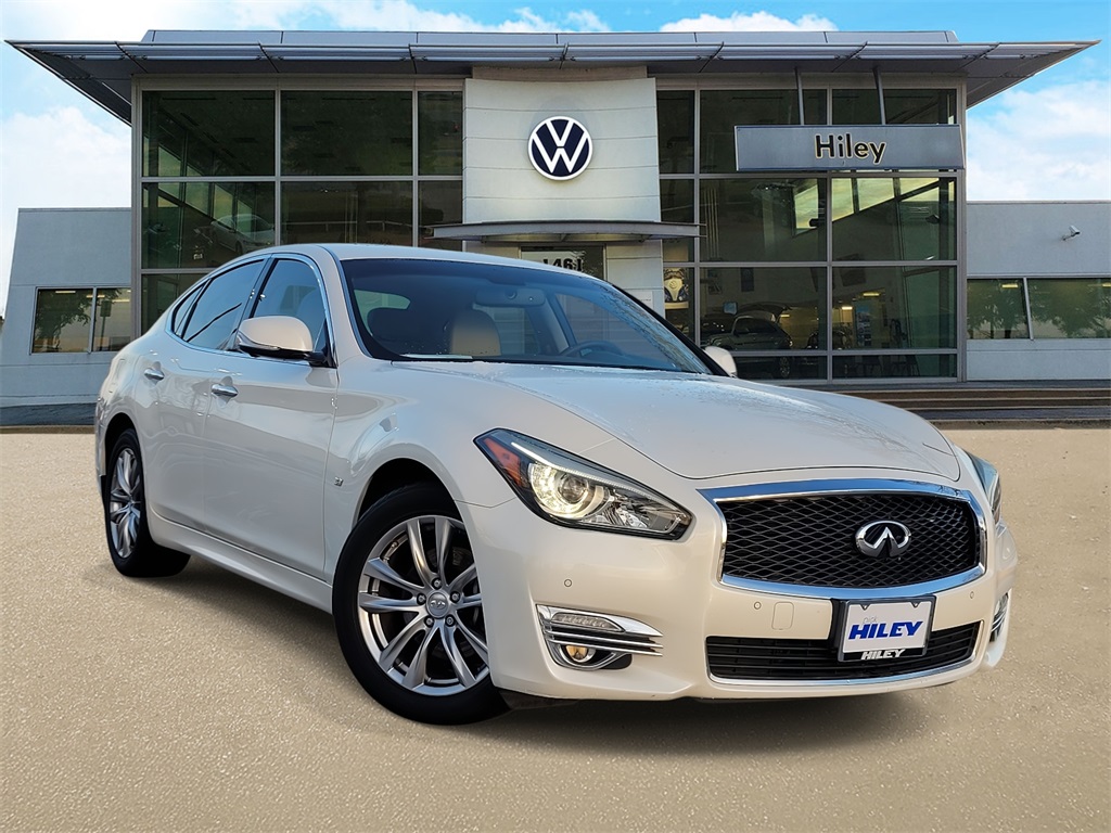 used 2018 INFINITI Q70 car, priced at $14,200