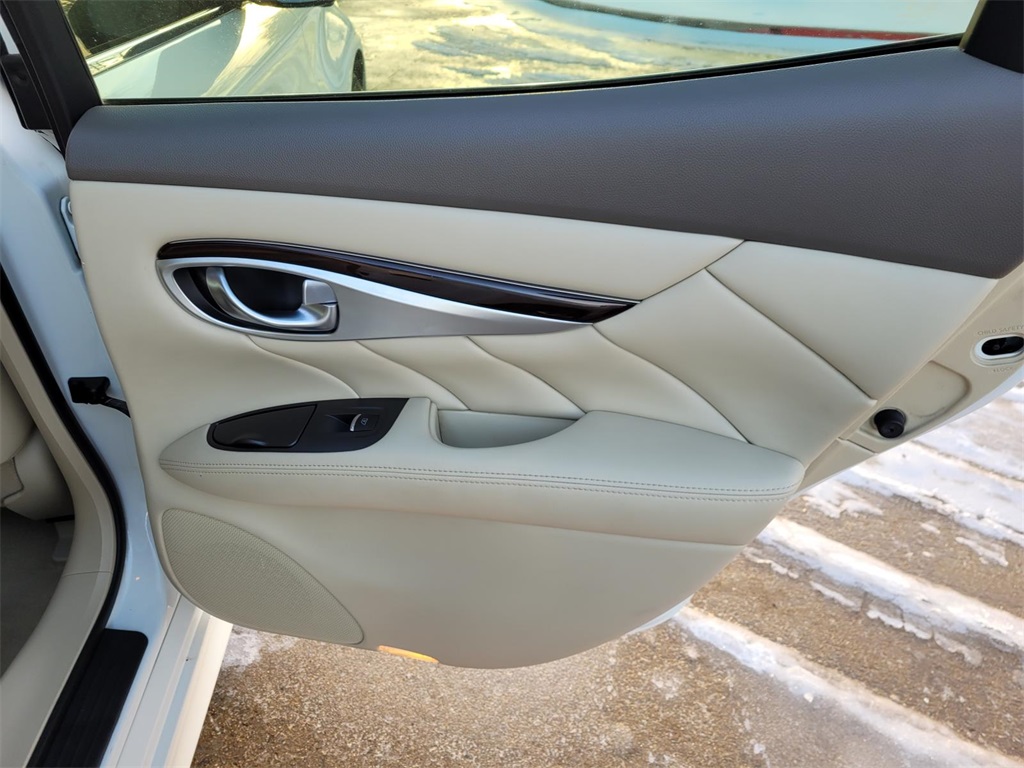 used 2018 INFINITI Q70 car, priced at $14,200