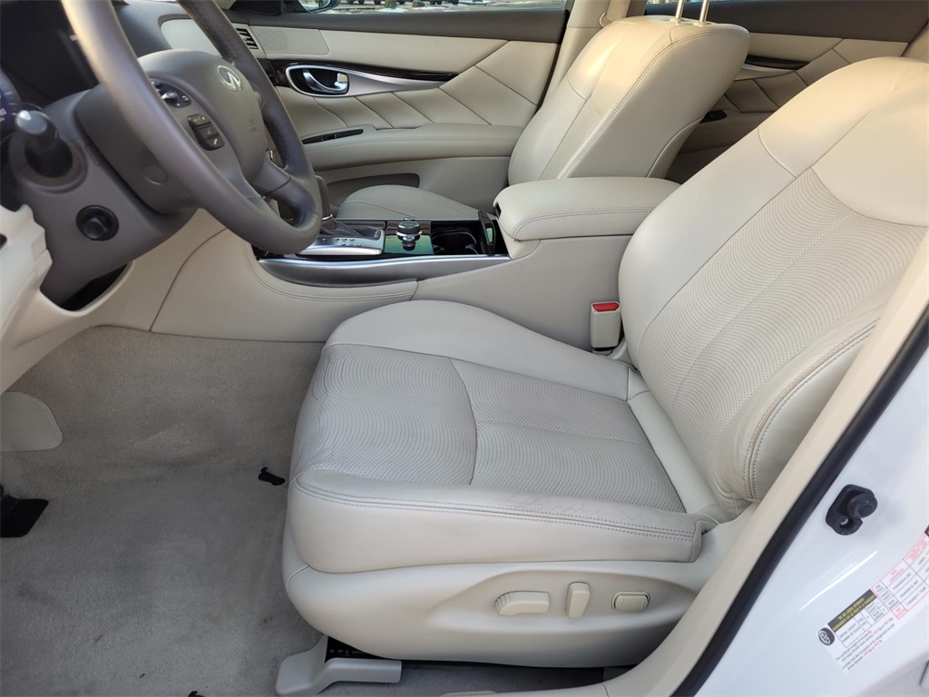 used 2018 INFINITI Q70 car, priced at $14,200