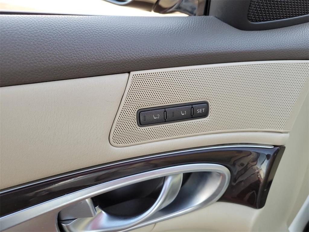 used 2018 INFINITI Q70 car, priced at $14,200