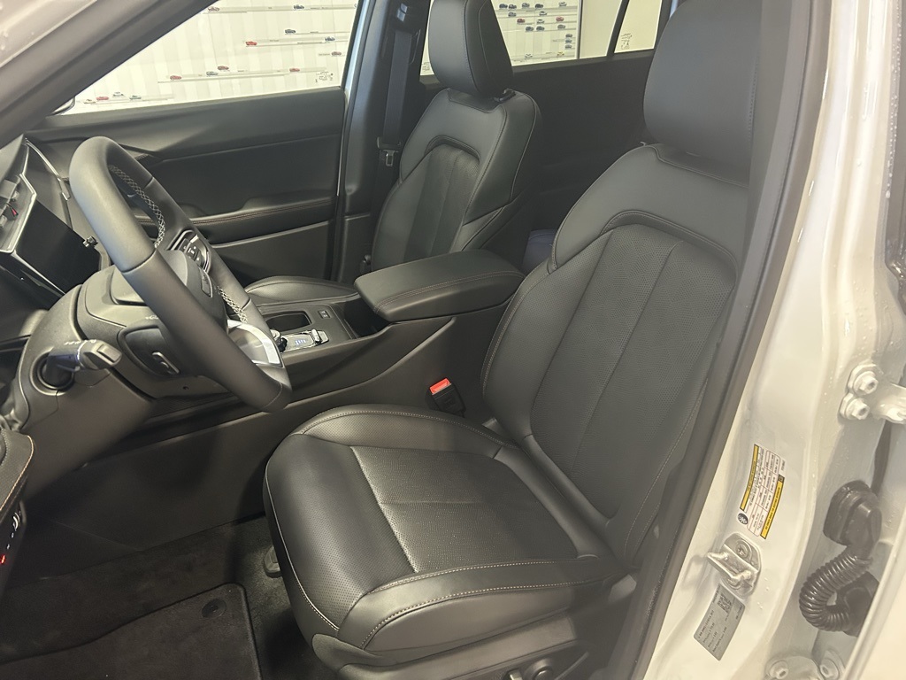 new 2026 Jeep Cherokee car, priced at $45,990