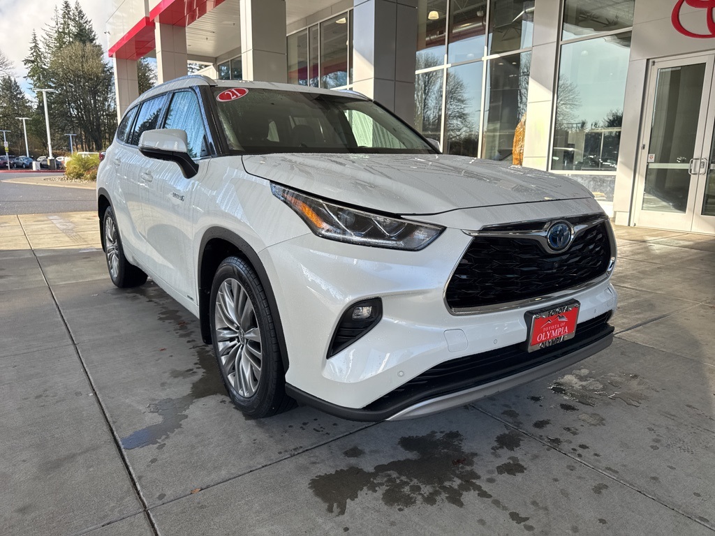 2021 Toyota Highlander Platinum's photo