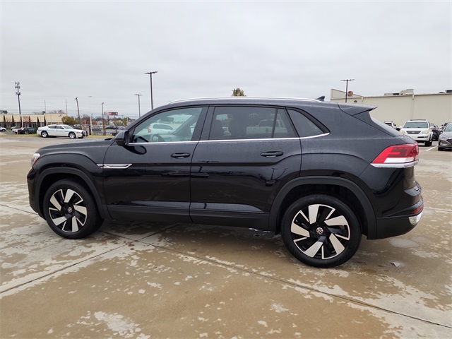 2024 Volkswagen Atlas Cross Sport SE Technology photo 3