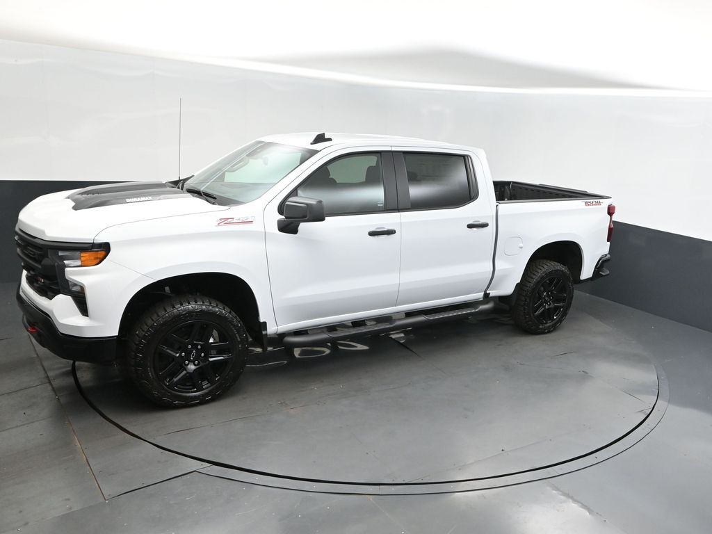 2025 Summit White Chevrolet Silverado 1500 Custom Trail Boss 4X4 Truck