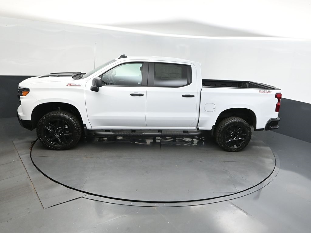 2025 Summit White Chevrolet Silverado 1500 Custom Trail Boss 4X4 Truck
