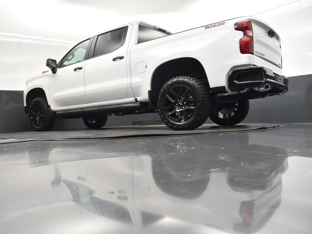 2025 Summit White Chevrolet Silverado 1500 Custom Trail Boss 4X4 Truck
