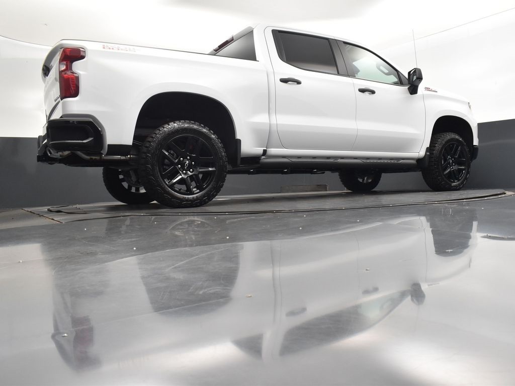 2025 Summit White Chevrolet Silverado 1500 Custom Trail Boss 4X4 Truck